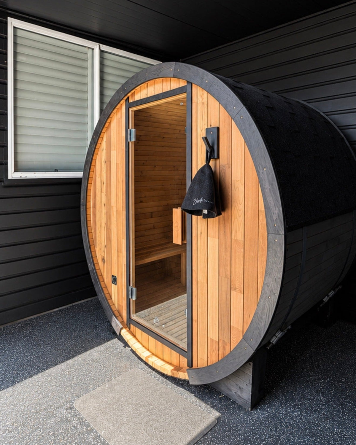 Urban 2-4 Person Traditional Cedar Sauna | Black Edition