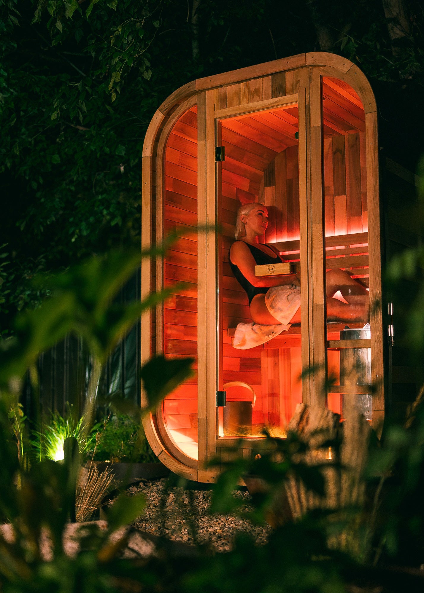 Niche View 1-2 Person Traditional Cedar Cube Sauna