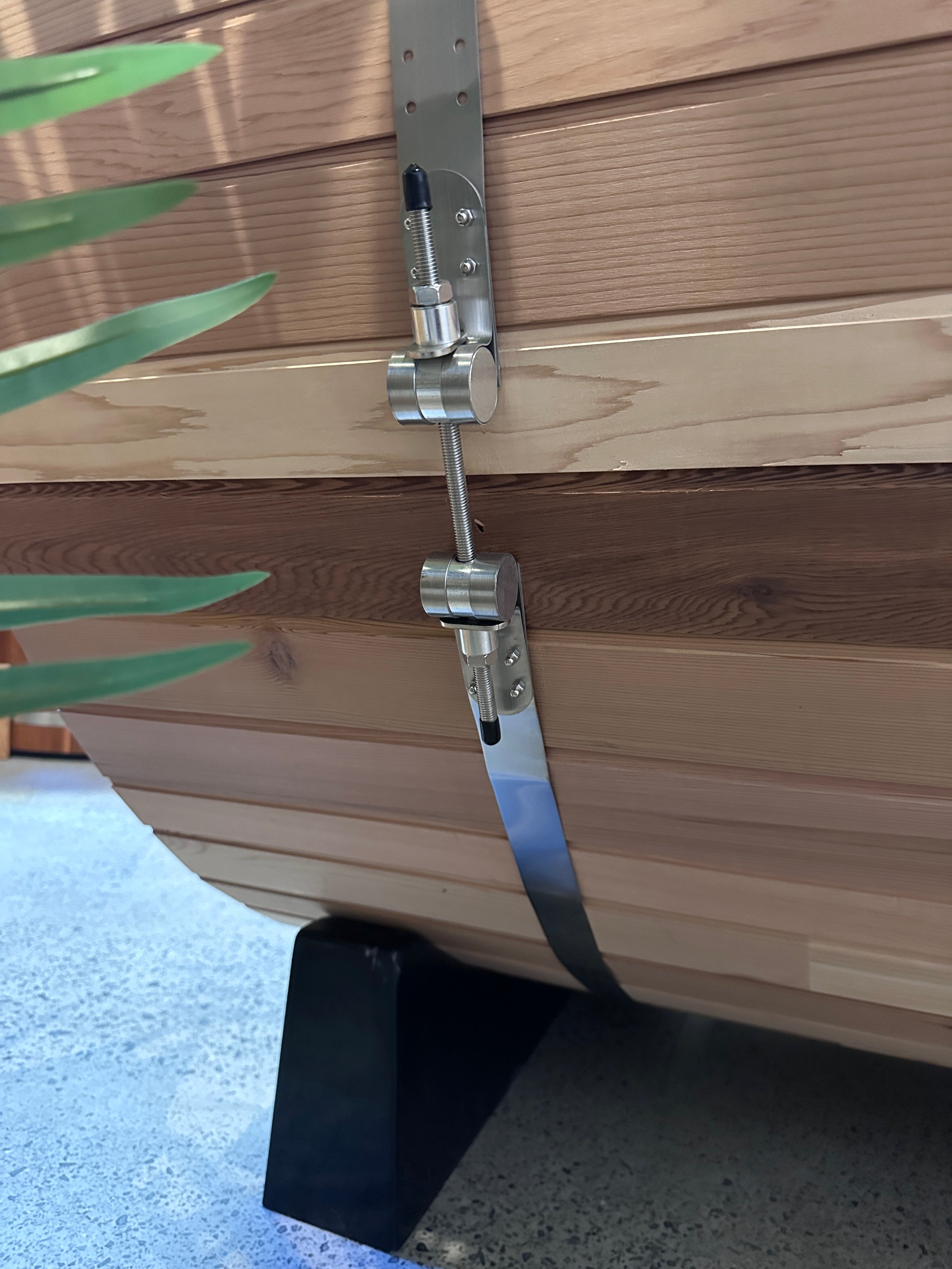 Deluxe 4-6 Person Barrel | Natural Cedar