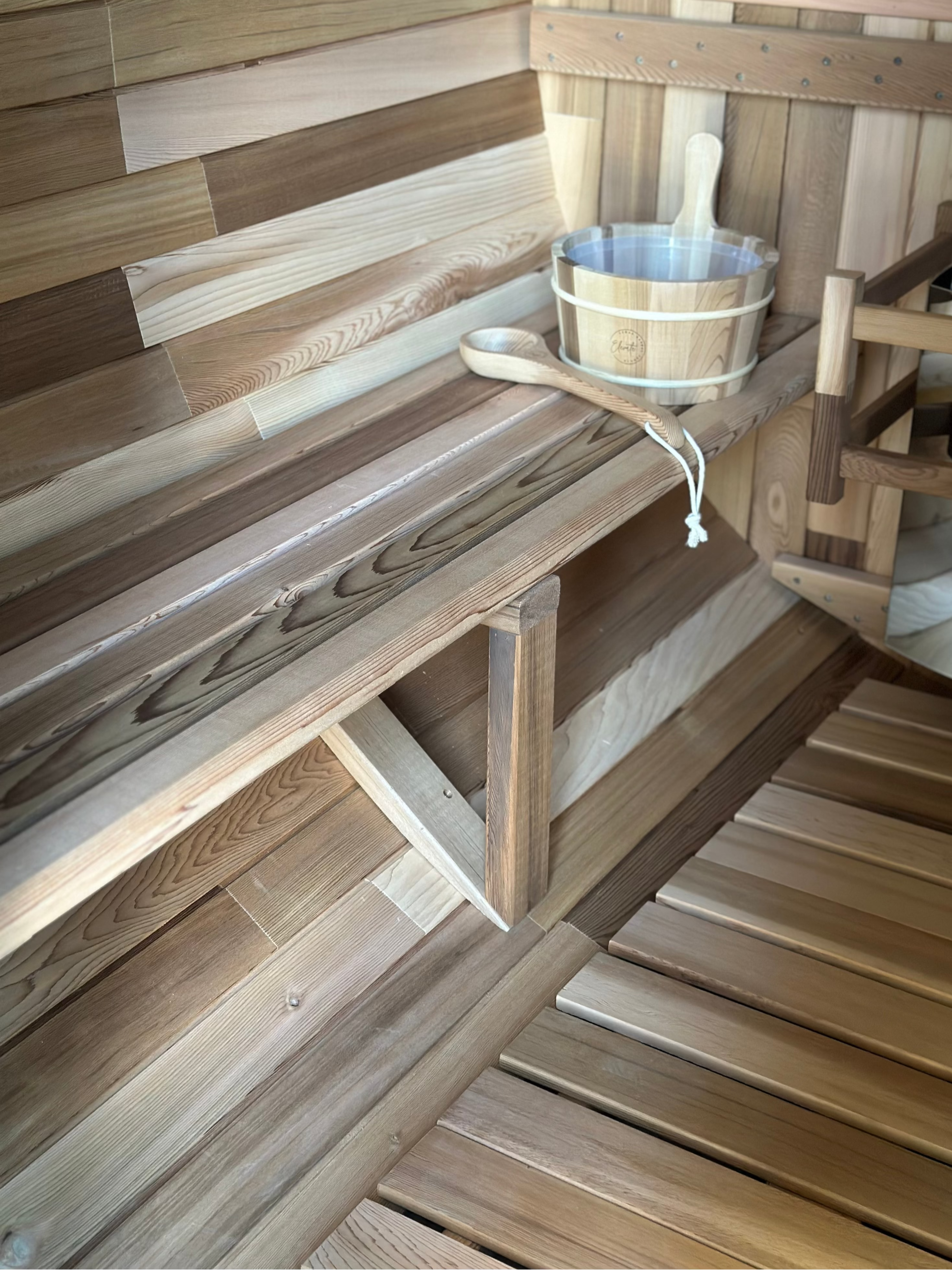 Cove 4 Person Traditional Cedar Barrel Sauna