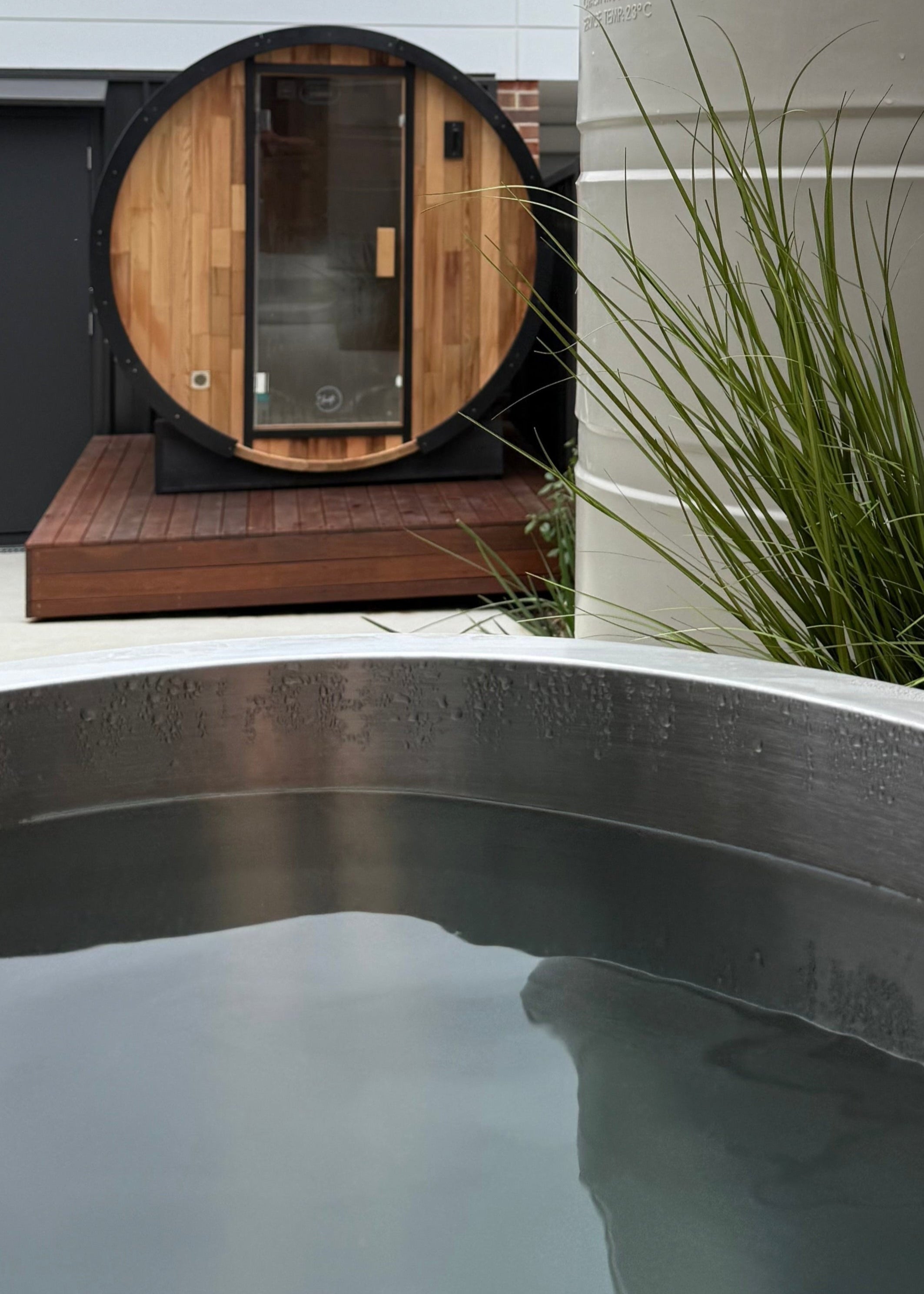 Curve Cedar Ice Bath + Urban 2-4 Person Sauna