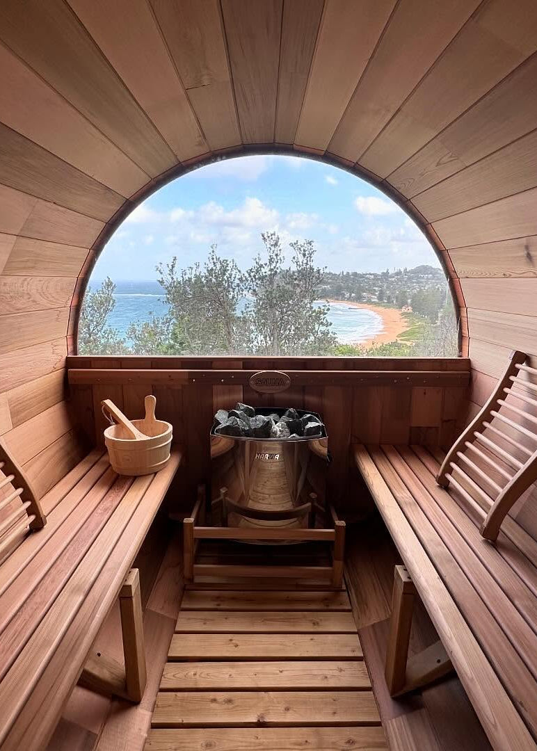 Deluxe Rearview 4-6 Person Traditional Cedar Sauna