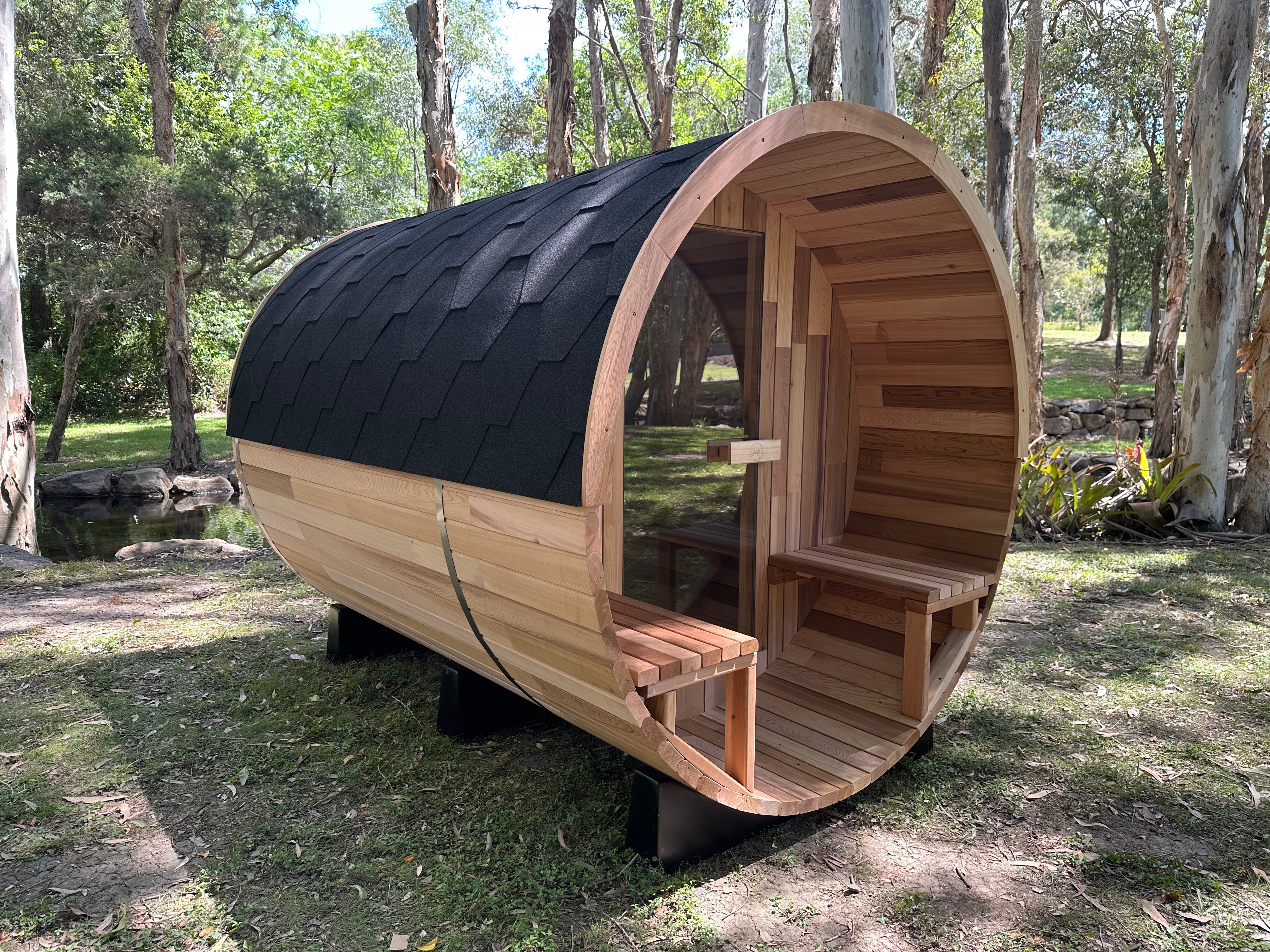 Deluxe 4-6 Person Traditional Cedar Barrel Sauna