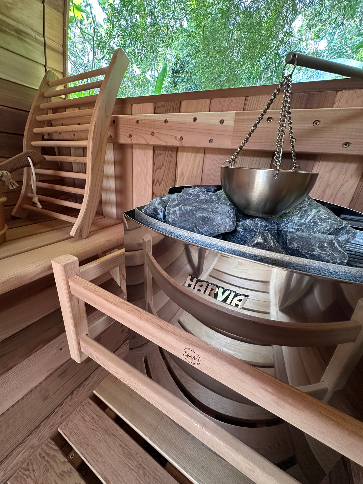 Deluxe Rearview 4-6 Person Traditional Cedar Sauna