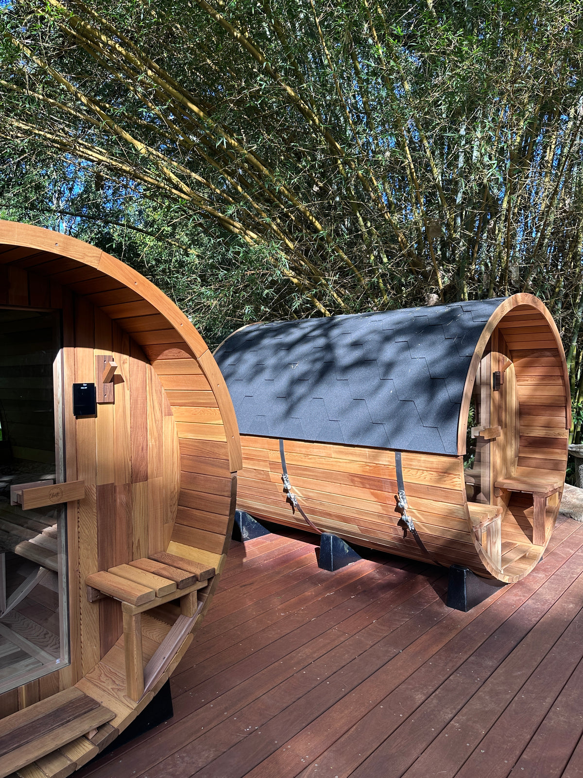Deluxe Rearview 4-6 Person Traditional Cedar Sauna