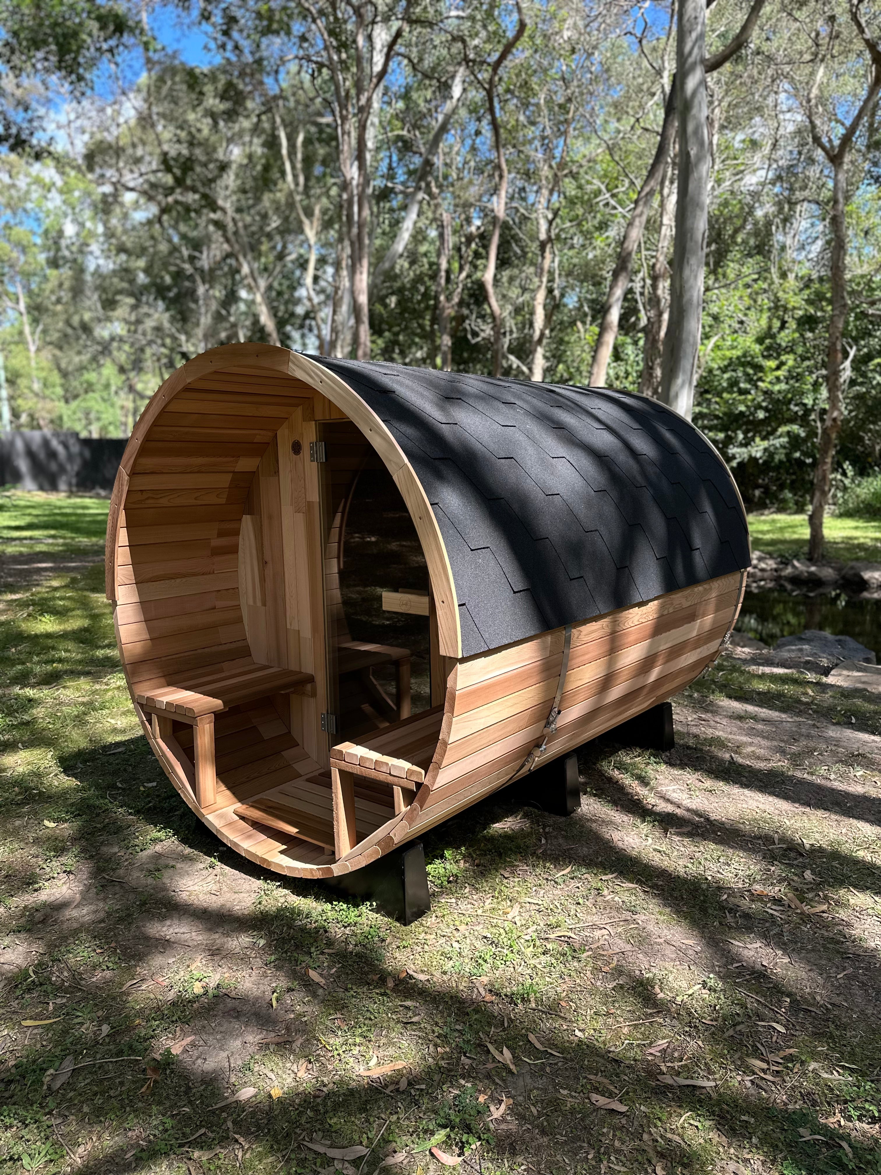 Deluxe 4-6 Person Traditional Cedar Barrel Sauna