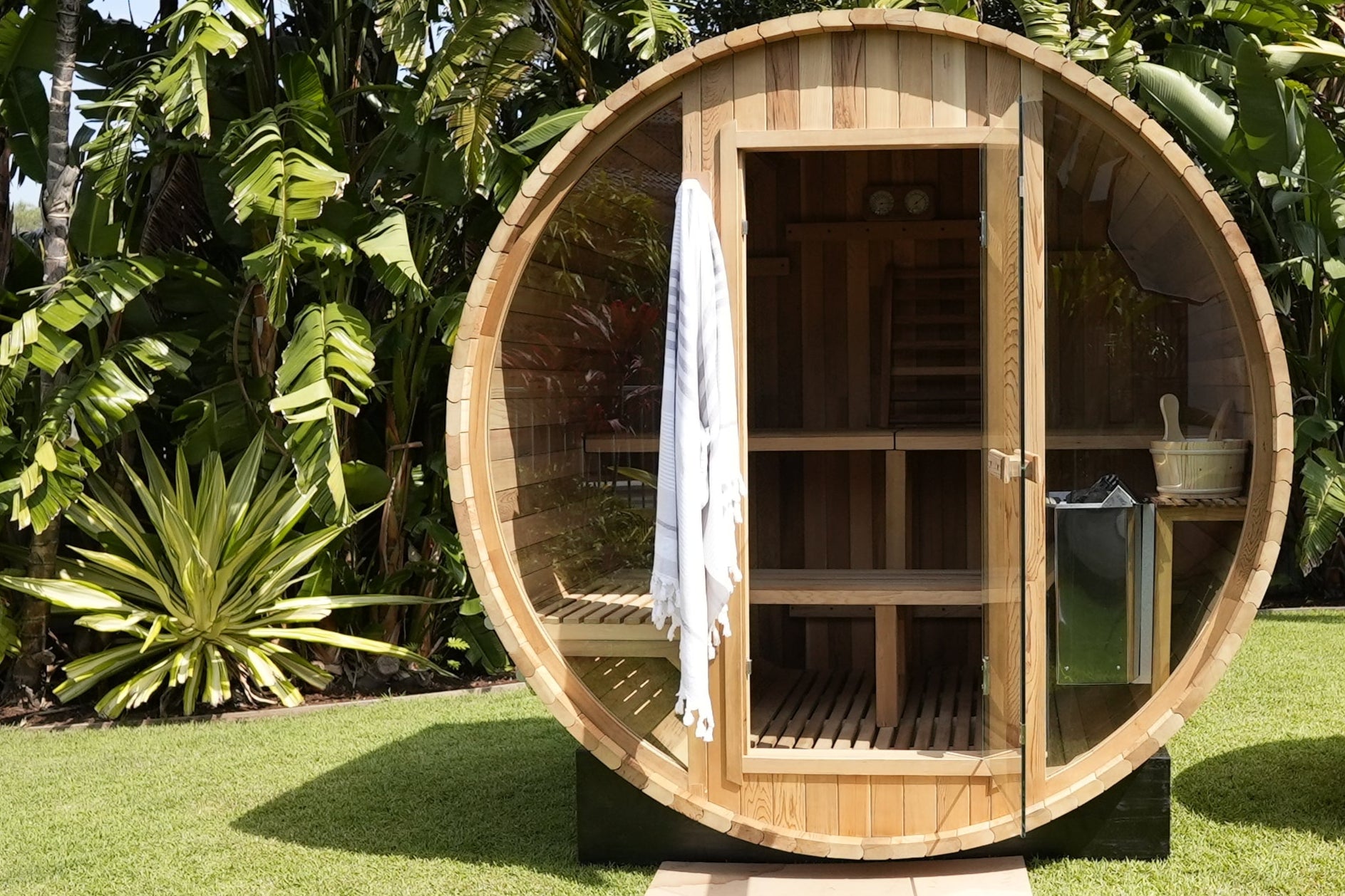 Outlook 4 Person Cedar Barrel Sauna