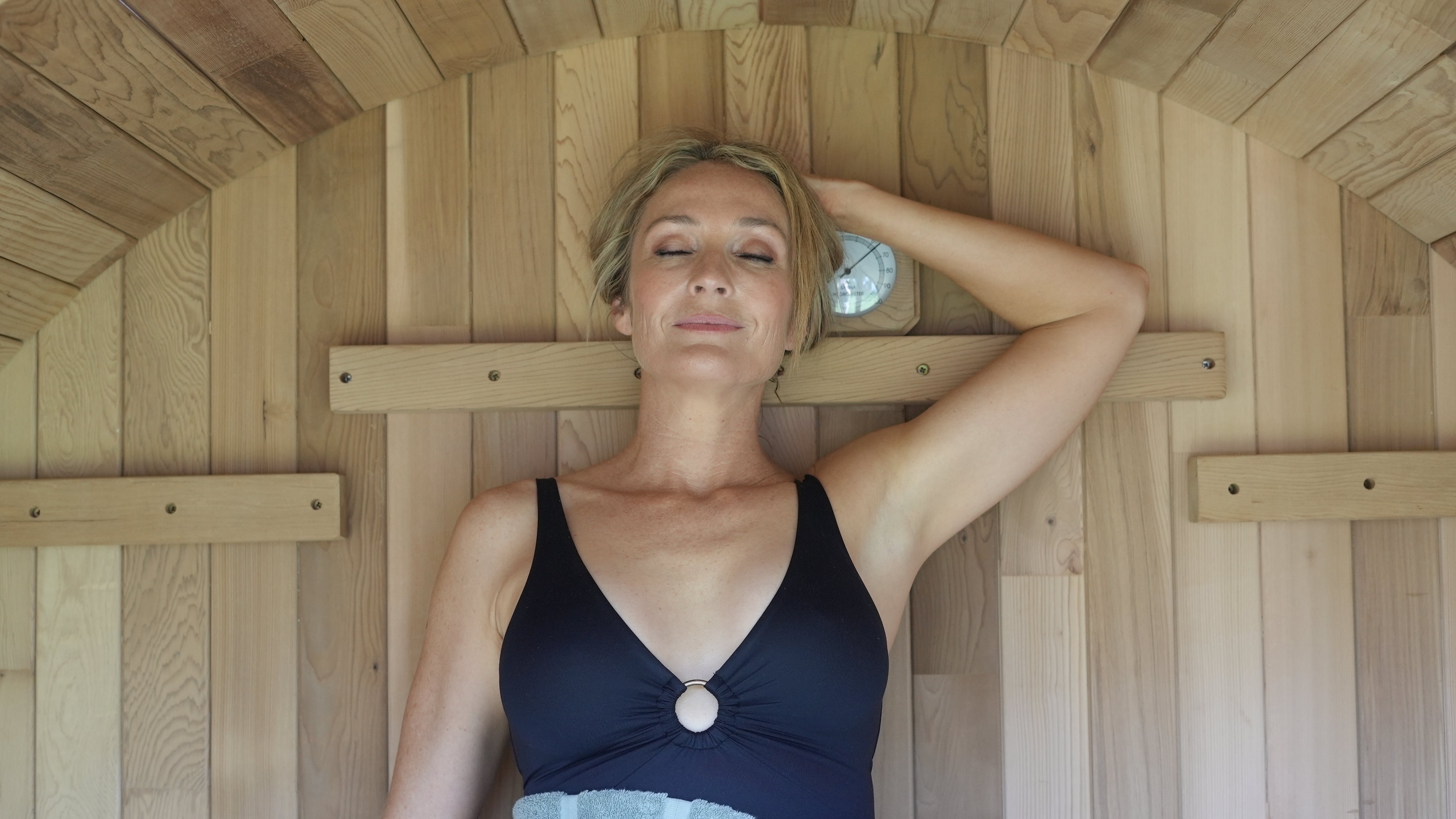 Outlook 4 Person Traditional Cedar Barrel Sauna